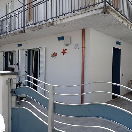 Monolocale Marizzola Apartment Кала Гононе Екстериор снимка