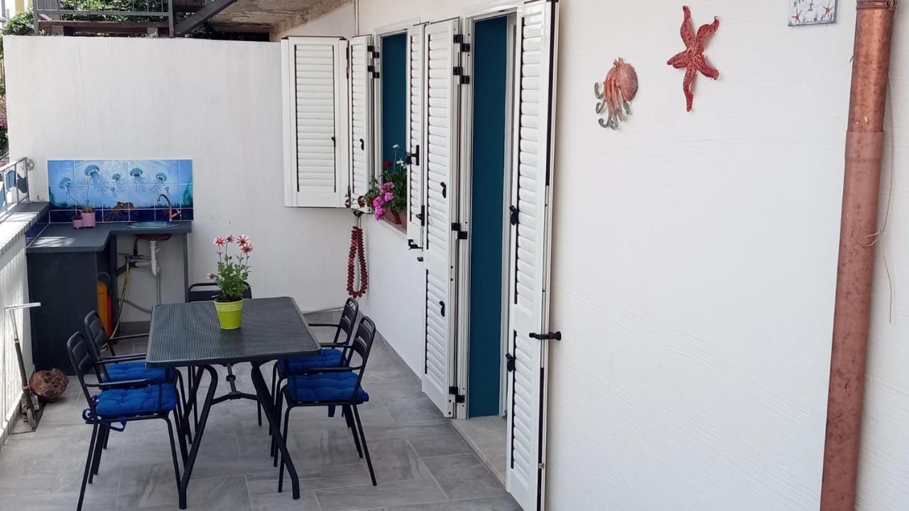 Monolocale Marizzola Apartment Кала Гононе Екстериор снимка